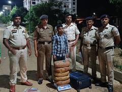 
      
      Northeast Frontier Railway RPF recovered contraband worth 1.42 cr
      
      