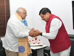 
      
      Madhya Pradesh CM Yadav pays courtesy call on Gujarat CM Patel
      
      