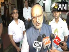 
      
      Maha Guv casts vote at pooling booth in Raj Bhavan 
      
      