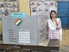 
      
      MoS Raksha Khadse casts her vote at polling booth in Jalgaon
      
      