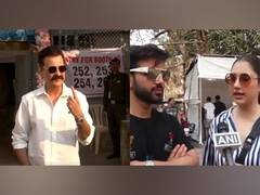 
      
      Celebs cast their votes in Maharashtra assembly elections  
      
      