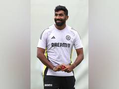 
      
      India bowling coach Morkel labels Bumrah as 