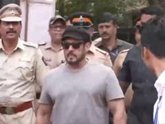 
      
      Maharashtra Polls: Salman Khan casts his vote amid high security
      
      