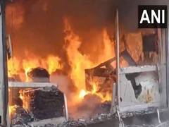 
      
      Fire breaks out at handloom shop in Haryana’s Yamuna Nagar
      
      