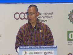 
      
      'Came India to learn about cooperative movement experience'
      
      