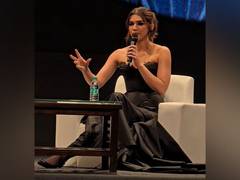 
      
      IFFI 2024: Kriti Sanon says she would love to play a “superwoman”
      
      