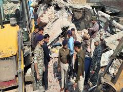 
      
      2 die, 2 fear trapped, 5 injured as 3 houses collapsed in Morena
      
      