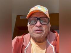 
      
      Annu Kapoor  breaks down in tears after his dear friend’s death
      
      