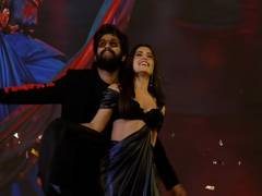
      
      Pushpa 2: Allu Arjun, Rashmika steal attention with their dance
      
      