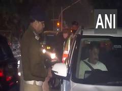 
      
      Delhi Police check vehicles to monitor GRAP Stage IV compliance
      
      