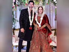 
      
      Balika Vadhu actress Aasiya Kazi ties the knot with Gulshan Nain
      
      