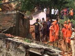 
      
      TN: 7 dead after boulder falls on residence in Tiruvannamalai
      
      