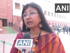 
      
      JMM MP Mahua Maji criticizes BJP for disregarding regional issues
      
      
