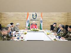 
      
      J-K: LG Manoj Sinha chairs review meeting of home department
      
      
