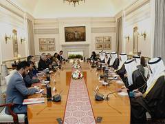 
      
      Kuwait FM hails ties with 