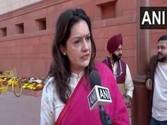
      
      Hope people do not suffer: Priyanka Chaturvedi's dig at Mahayuti
      
      