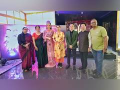 
      
      Super Successful Mumbai Premier of A FRAGILE FLOWER 
      
      