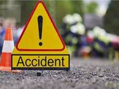 
      
      High-speed sports car crashes into divider near Delhi Gate
      
      
