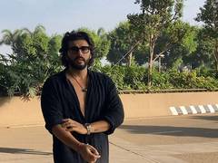 
      
      “Tobacco khana band karo”: Arjun Kapoor to pap at Mumbai airport
      
      