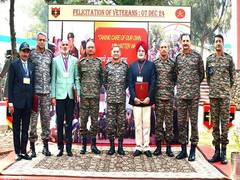 
      
      COAS General Upendra Dwivedi visits Northern Command and felicita
      
      