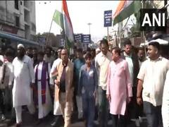 
      
      TMC leader Kunal Ghosh joins protest against atrocities on minori
      
      