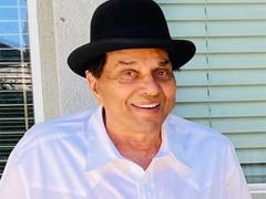 
      
      Delhi: Court summons Dharmendra in cheating case 
      
      
