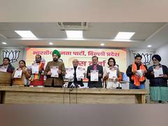 
      
      “Delhi sarkar hui kangal, sheesh mahal me Kejriwal”: BJP
      
      