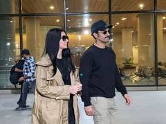 
      
      Vicky Kaushal, Katrina Kaif return to Mumbai from Jodhpur 
      
      