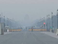 
      
      Delhi sees coldest Dec morning as minimum temp dips to 4.9°C
      
      