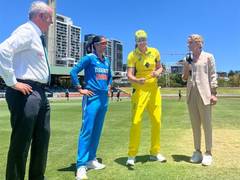 
      
      India wins toss against Australia, opts to field in women's ODI
      
      