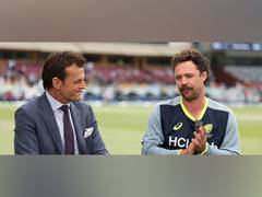 
      
      Ponting hails Head and compares him to Gilchrist
      
      