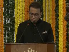 
      
      Raghuvinder Shokeen takes oath as Delhi minister, replaces Kailas
      
      