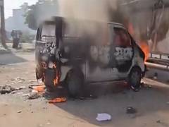 
      
      Gurugram: Clash broke out between two groups in Cyber City
      
      
