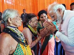 
      
      PM condoles 'Encyclopedia of forest' Tulsi Gowda’s demise
      
      