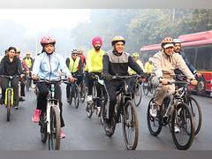 
      
      Mansukh Mandaviya launches ‘Fit India Cycling Drive'
      
      