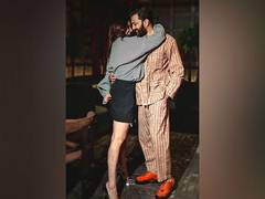 
      
      Genelia calls Riteish Deshmukh “best husband, best son…”
      
      