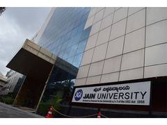 
      
      Shape a Global Career in Finance and Accounting with BCom 
      
      