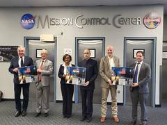 
      
      Indian, American Officials discuss space cooperation
      
      