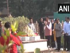 
      
      Maharashtra CM, Deputy CM visit Smruti Mandir in Nagpur
      
      