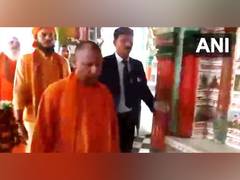 
      
       Chief Minister Yogi Adityanath arrived in Ayodhya 
      
      