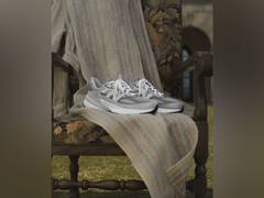 
      
      New Balance Introduces ‘Made in USA & Made in UK’ Collection 
      
      