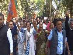 
      
      Assam BJP stage protest against Rahul Gandhi 
      
      