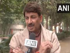 
      
      Manoj Tiwari slams Kejriwal for copying BJP schemes ahead of poll
      
      