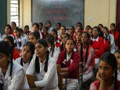 
      
      Centre allows holding back students in classes 5, 8
      
      