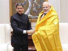 
      
      Tamil Nadu Governor RN Ravi calls on Prime Minister Modi
      
      
