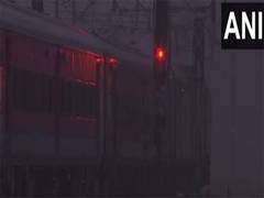 
      
      20 trains in Delhi delayed due to dense fog on Christmas
      
      