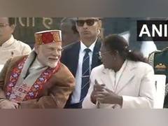 
      
      President Murmu pays floral tribute to Atal Bihari Vajpayee
      
      