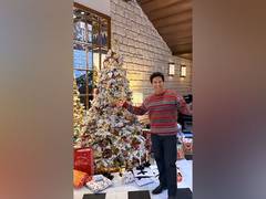 
      
      Sachin Tendulkar, Gautam Gambhir extend Christmas greetings
      
      