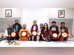 
      
      CM of UP, Yogi Adityanath Unveils the Logo and Website
      
      