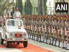 
      
      Odisha: Outgoing Governor Raghubar Das receives Guard of Honour
      
      